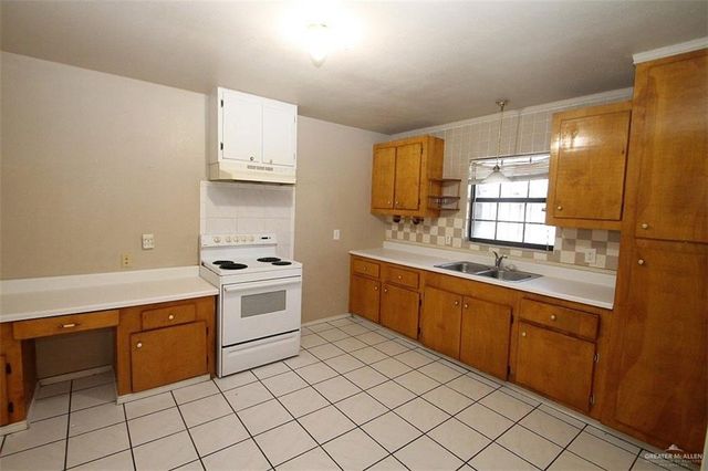 3738 Rey David Drive, Brownsville, TX 78521