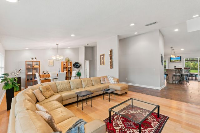 22829 Horse Shoe Way, Boca Raton, FL 33428