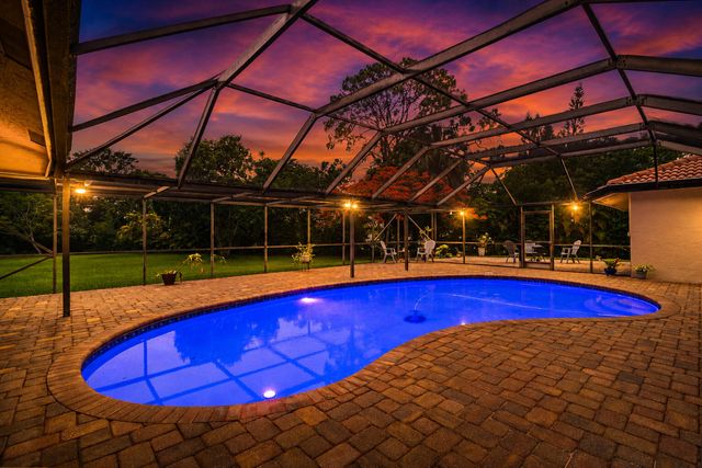 22829 Horse Shoe Way, Boca Raton, FL 33428