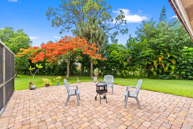 22829 Horse Shoe Way, Boca Raton, FL 33428