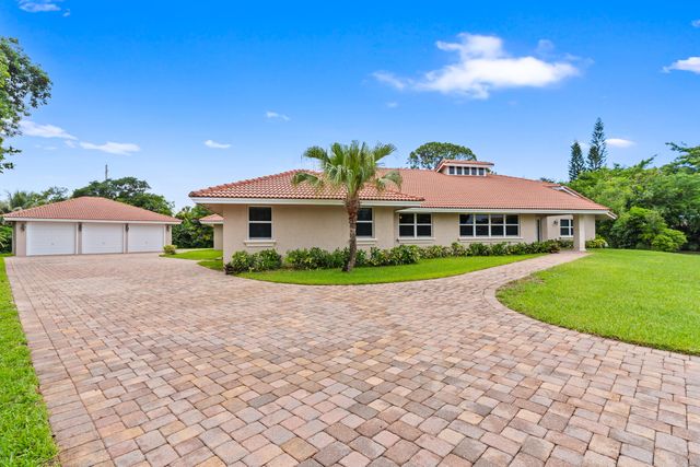 22829 Horse Shoe Way, Boca Raton, FL 33428
