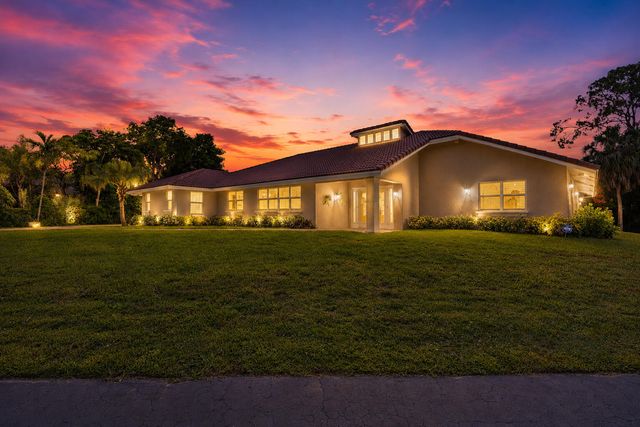 22829 Horse Shoe Way, Boca Raton, FL 33428