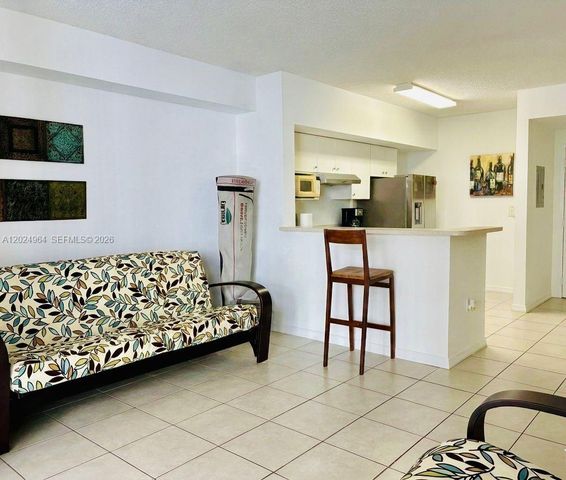 5085 NW 7th St 909, Miami, FL 33126