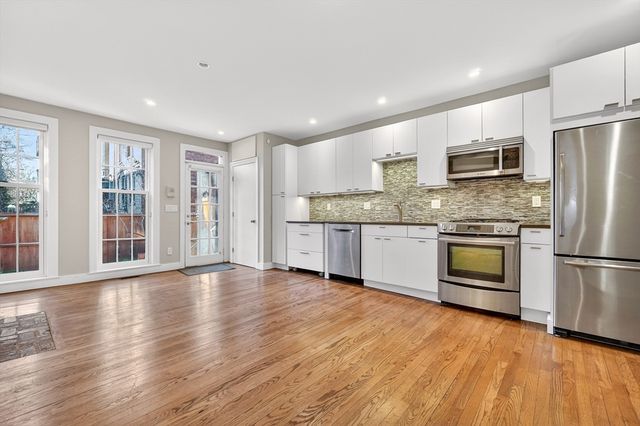 42 Clarendon Street 1, Boston, MA 02116