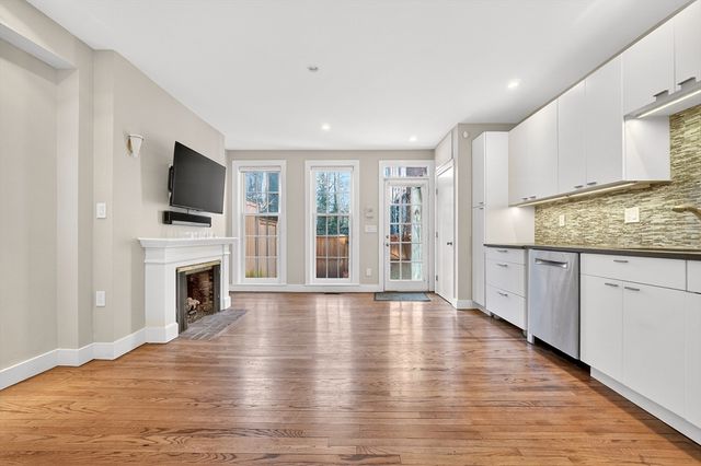 42 Clarendon Street 1, Boston, MA 02116