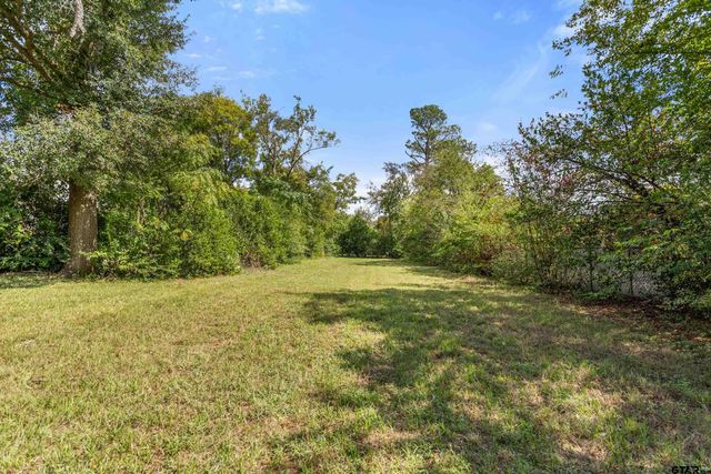 423 E Charnwood, Tyler, TX 75701