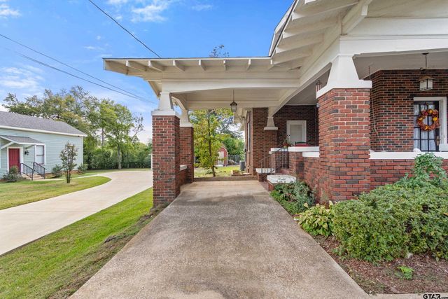 423 E Charnwood, Tyler, TX 75701