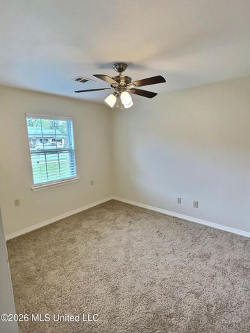 3910 Yosemite Drive, Ocean Springs, MS 39564