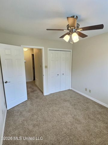 3910 Yosemite Drive, Ocean Springs, MS 39564