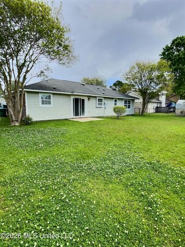 3910 Yosemite Drive, Ocean Springs, MS 39564