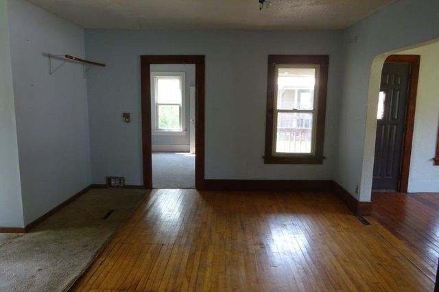 110 E 9th Street, Neillsville, WI 54456