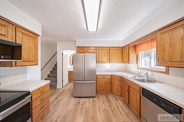 270 Eastview Drive, Idaho Falls, ID 83401