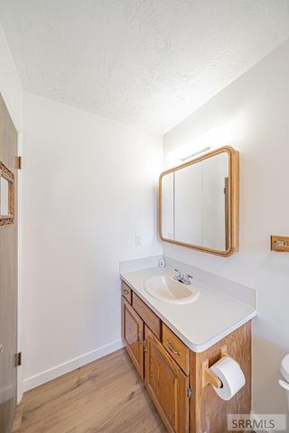 270 Eastview Drive, Idaho Falls, ID 83401
