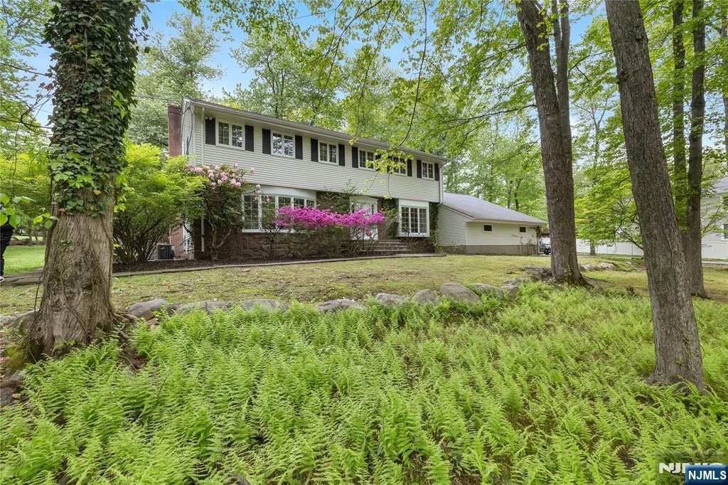 7 Ellsworth Terrace, Montvale, NJ 07645