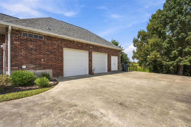 2716 Magnolia Lane, Lake Charles, LA 70605