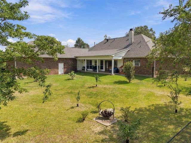 2716 Magnolia Lane, Lake Charles, LA 70605