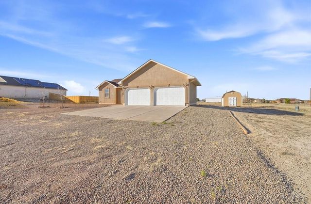 1169 E Canary Dr, Pueblo, CO 81007