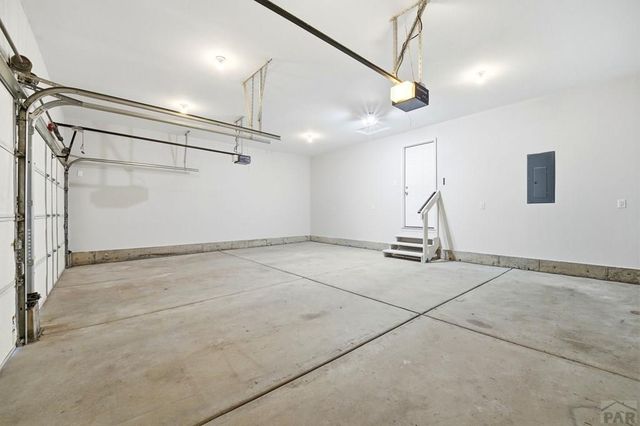 1169 E Canary Dr, Pueblo, CO 81007