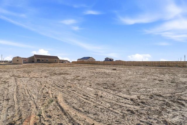 1169 E Canary Dr, Pueblo, CO 81007