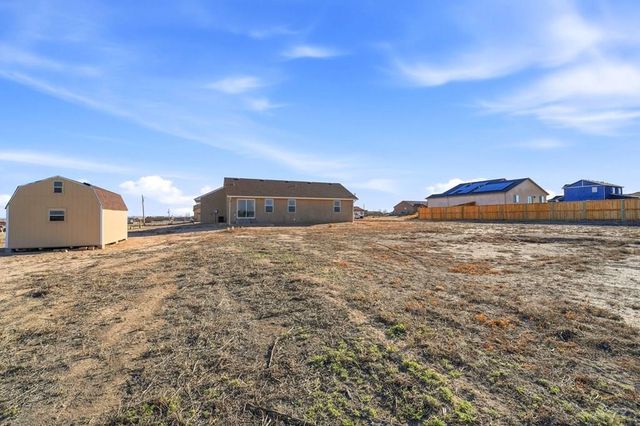 1169 E Canary Dr, Pueblo, CO 81007