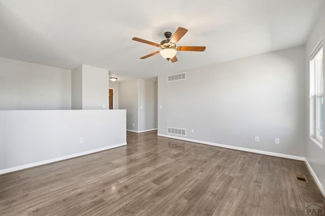 1169 E Canary Dr, Pueblo, CO 81007