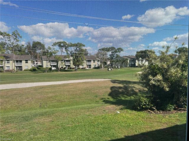 1085 Forest Lakes DR 8202, Naples, FL 34105