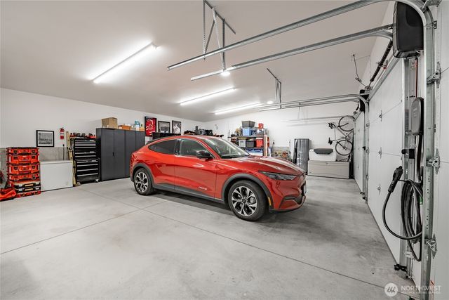 8068 Niska Road, Blaine, WA 98230