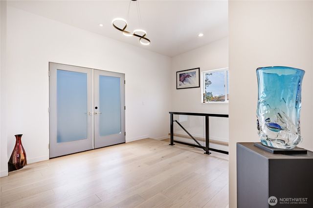 8068 Niska Road, Blaine, WA 98230