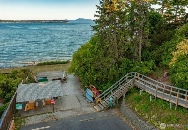 8068 Niska Road, Blaine, WA 98230