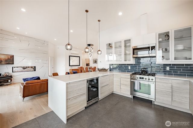 8068 Niska Road, Blaine, WA 98230