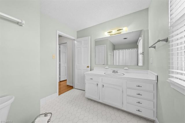 1008 Canonero Drive, Greensboro, NC 27410