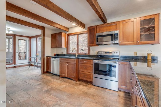 690 Buttermilk Road, Blountville, TN 37617