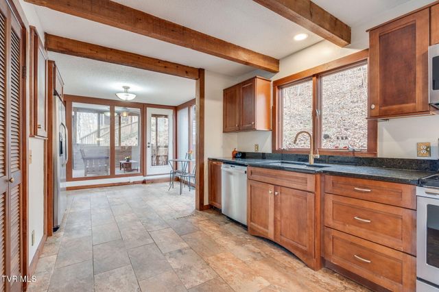 690 Buttermilk Road, Blountville, TN 37617