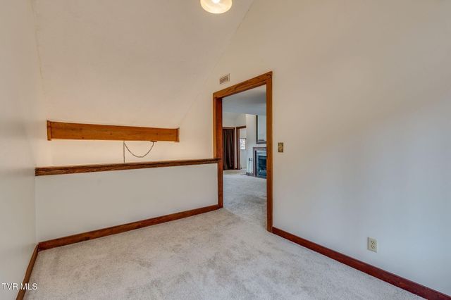 690 Buttermilk Road, Blountville, TN 37617