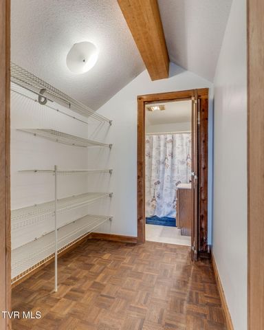 690 Buttermilk Road, Blountville, TN 37617