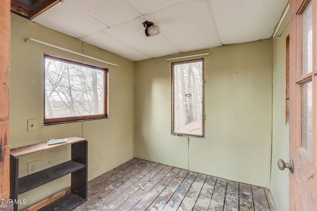 690 Buttermilk Road, Blountville, TN 37617