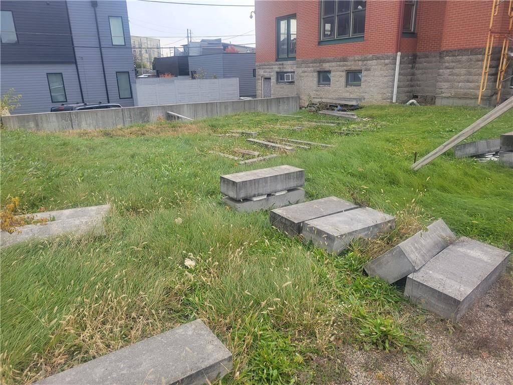 525 S East Street, Indianapolis, IN 46225