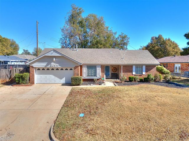 3204 W Woodlane Street, Midwest City, OK 73110