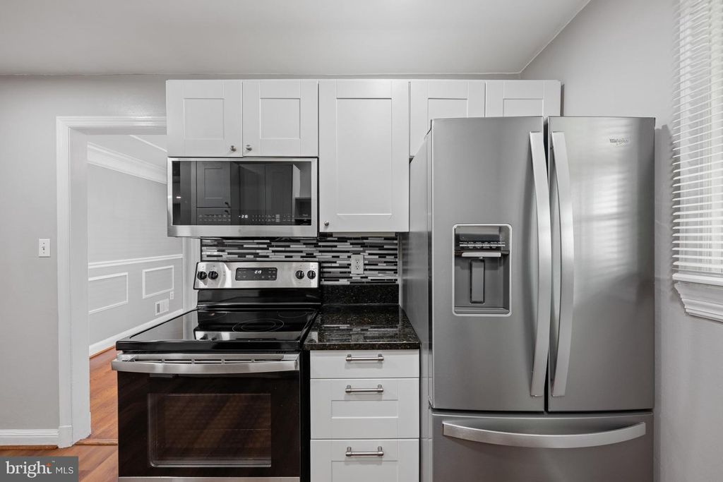 Image 10 of property listing at 9901 EDWARD AVE, Bethesda, MD 20814