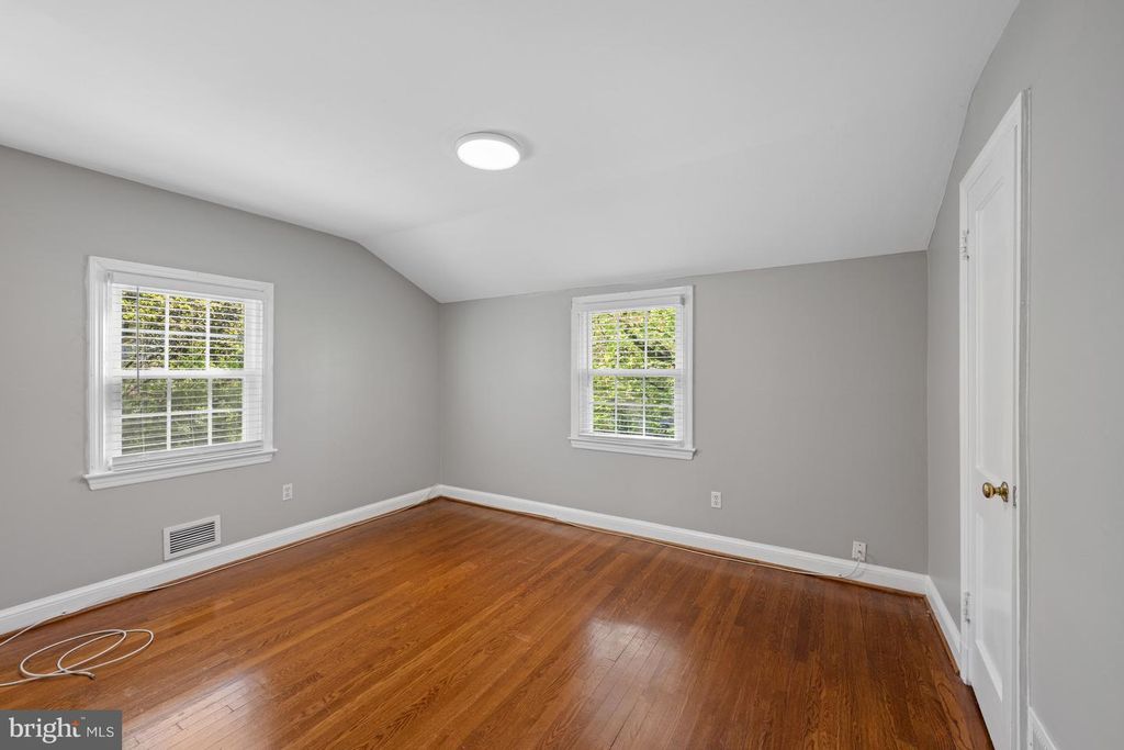 Image 14 of property listing at 9901 EDWARD AVE, Bethesda, MD 20814