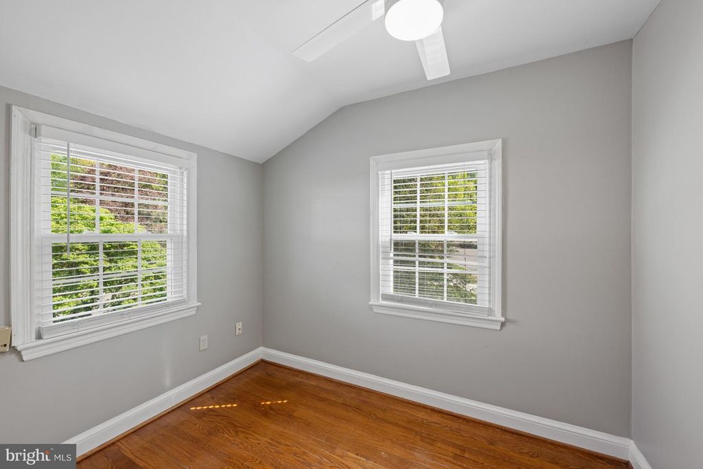 Image 16 of property listing at 9901 EDWARD AVE, Bethesda, MD 20814