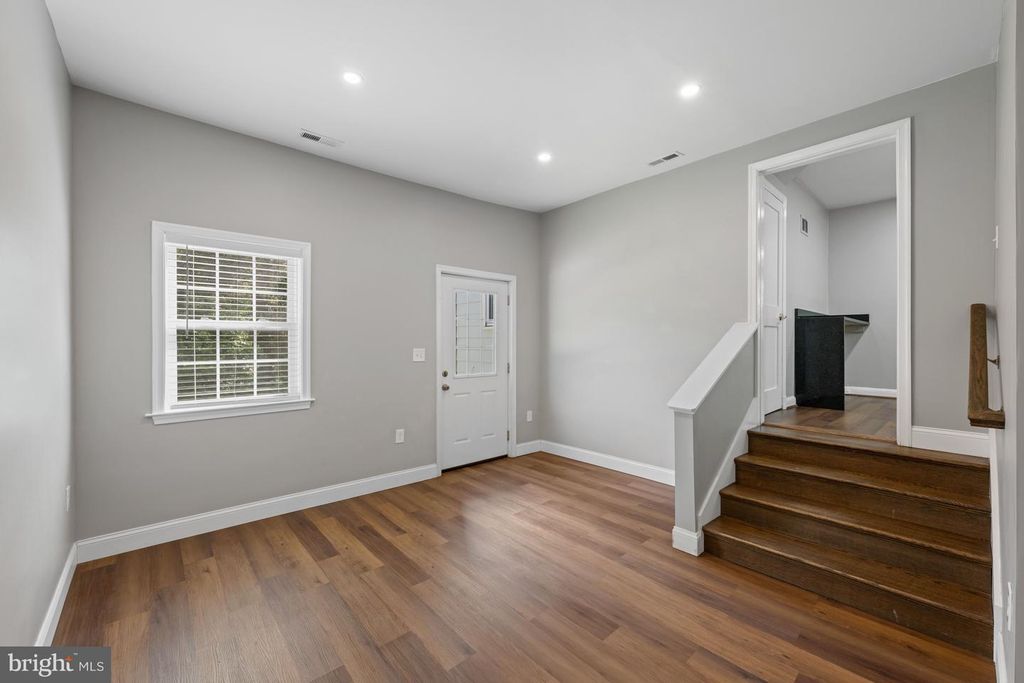 Image 19 of property listing at 9901 EDWARD AVE, Bethesda, MD 20814