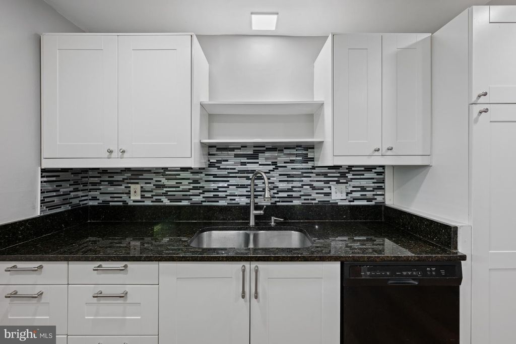 Image 9 of property listing at 9901 EDWARD AVE, Bethesda, MD 20814