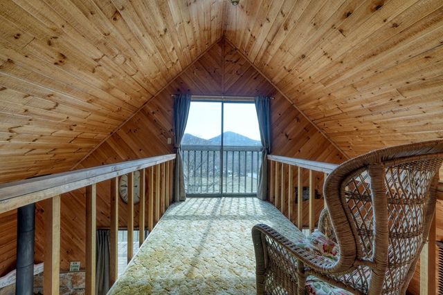 206 Ivy Knob Lane, Hayesville, NC 28904