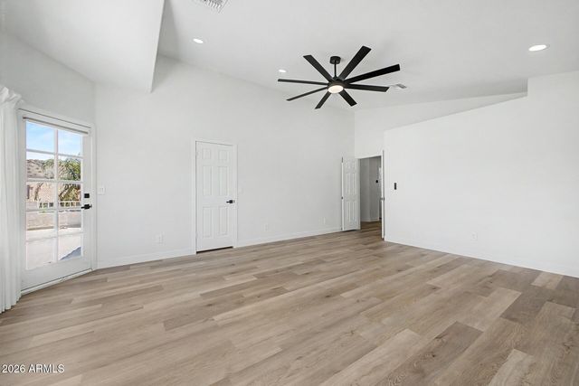 1426 E AMBERWOOD Drive, Phoenix, AZ 85048