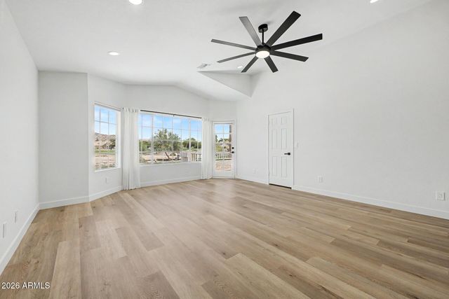 1426 E AMBERWOOD Drive, Phoenix, AZ 85048