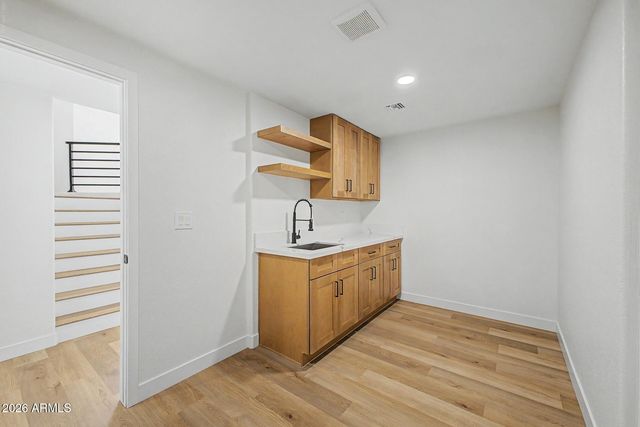 1426 E AMBERWOOD Drive, Phoenix, AZ 85048