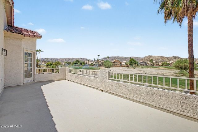 1426 E AMBERWOOD Drive, Phoenix, AZ 85048