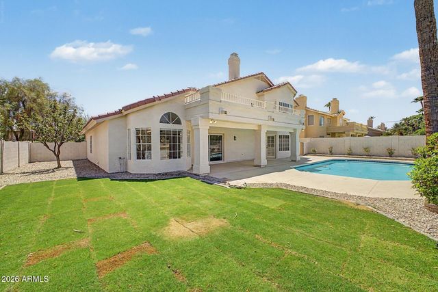 1426 E AMBERWOOD Drive, Phoenix, AZ 85048