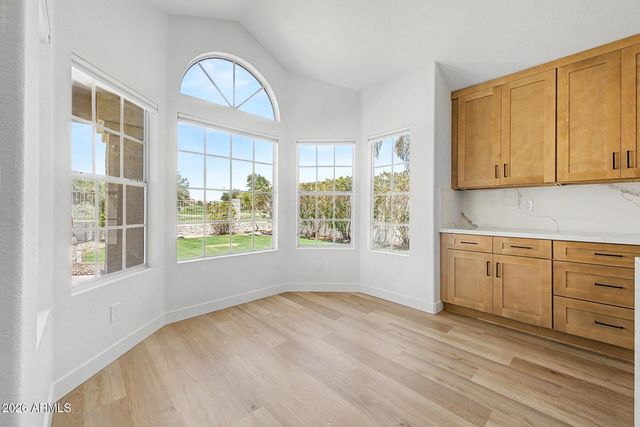 1426 E AMBERWOOD Drive, Phoenix, AZ 85048